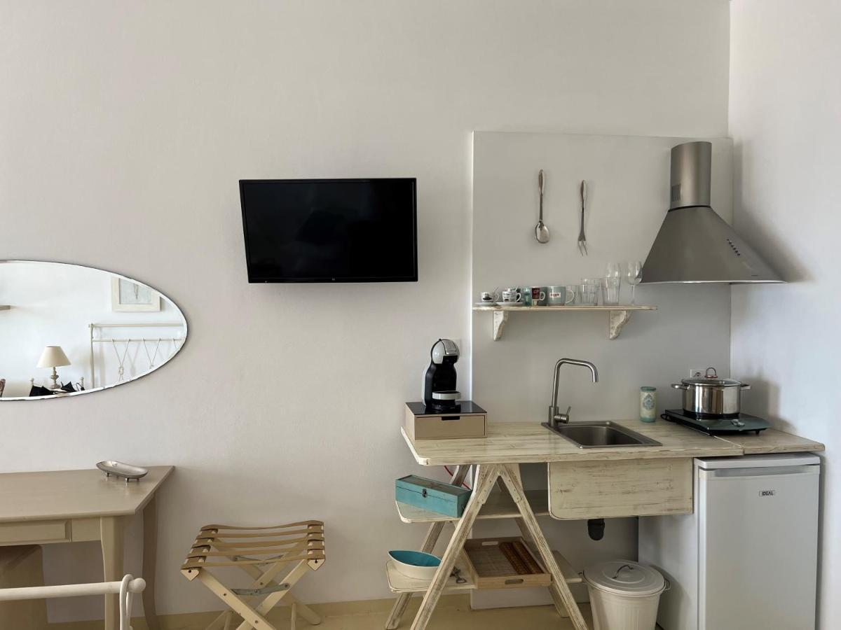 Heavenly Milos Suites Agia Kiriaki Beach (Milos) Exterior foto
